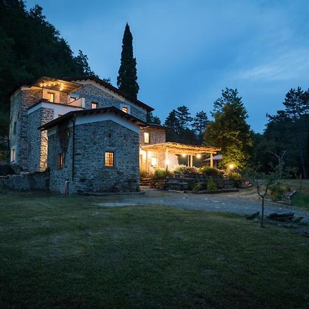 Agriturismo Di La Dall'Acqua Фивиццано Экстерьер фото