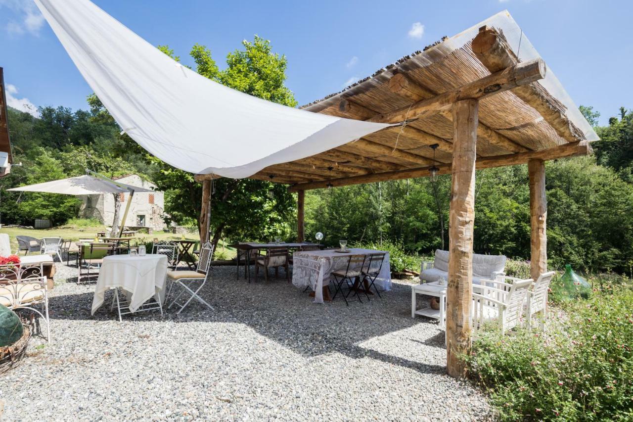 Agriturismo Di La Dall'Acqua Фивиццано Экстерьер фото